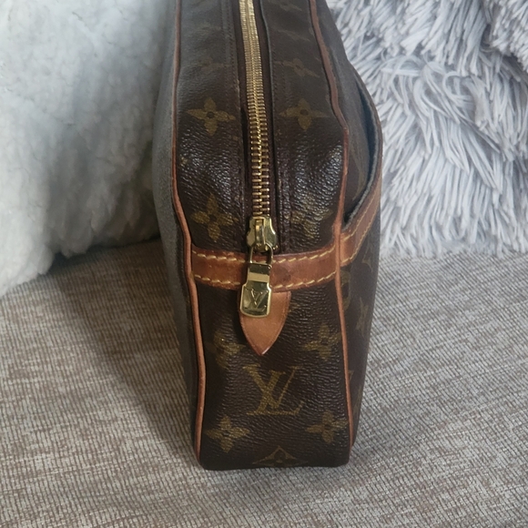 LOUIS VUITTON Compeigne 23 Clutch Monogram..Authentic!!! - Picture 2 of 11